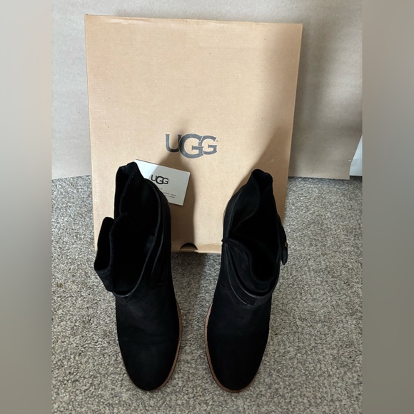 UGG Shoes - UGG Women's Elegant Black Ankle Booties